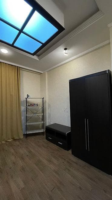 gencede ev: Mənzildə hal hazırda 2 nəfər oglan qalır əlavə 2 nəfər oğlana ehtiyac — 2