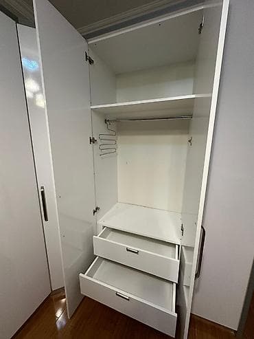 dolab satilir: İşlənmiş, 5 qapı, Siyirməli, Ağ, Digər material, Açılan, Künc dolab — 4