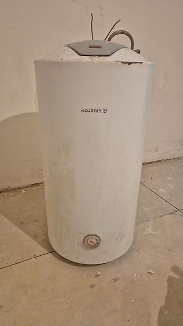 Аристоны: Ariston 100lt
70azn
Yeni yasamal 8466 leli — 1