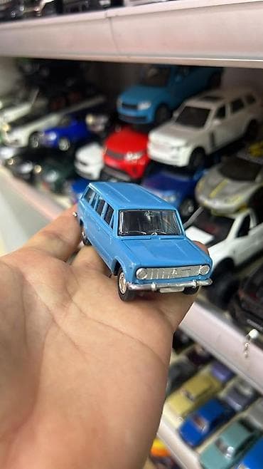 1 43 modelka: Sovet dövrü avtomobillərinin metal kolleksiya modelləri - Miqyas — 2