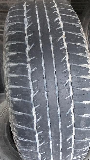 disk lada: İşlənmiş Şin Yokohama 265 / 65 / R 17 — 4