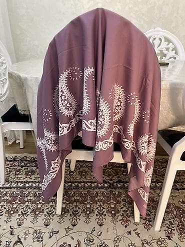 Bənövşəyi reng serf, olcusu boyukdur, ıslenmeyıb yenıdır lalafo.az -da Bənövşəyi reng serf, olcusu boyukdur, ıslenmeyıb yenıdır