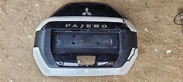 işlənmiş panel: Mitsubishi Pajero 2013-2019 ehtiyat təkər qapağı (arxa baqaj — 1