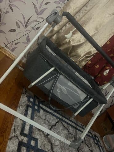 donuz sala: Oğlan və qız üçün, Dördbucaq, Beşik, Dəstsiz, Matrassız, Yellənmə mexanizm ilə — 2