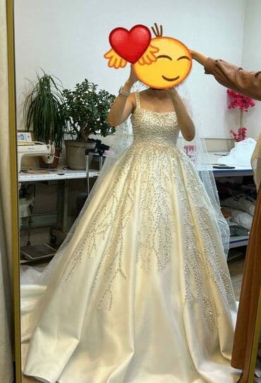 nişan donları instagram: Zərif gəlinlik paltarı - Siluet: klassik A-line/prinsessa kəsimi — 1