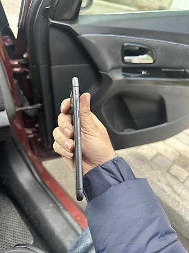 samsung tab 6: IPhone 11, Qara, Simsiz şarj, Face ID — 3