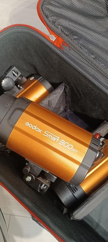 video reqstrator: Godox Smart 300 SDI Kit dest — 1