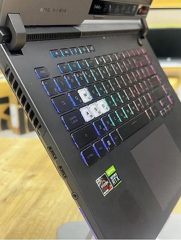 Noutbuk və netbuklar: İşlənmiş ASUS ROG, 15.6 ", AMD Ryzen 7, 512 GB — 2