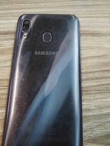 huawei p smart ekran: Samsung Galaxy A30, rəng - Qara, Barmaq izi — 3