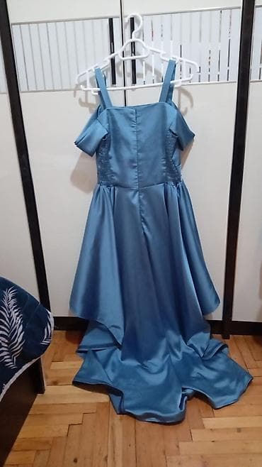 atlas kofta: Tünd mavi rəngli zərif ziyafət/libas - Model: asimmetrik ətəkli, ön — 2