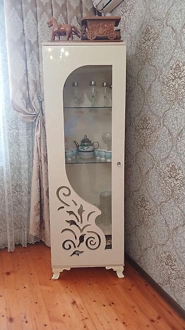 yumru masalar: Qonaq otağı dəsti 3 ü birnyerde tecilinsatlır ünvan suqmayıt əlaqe — 3