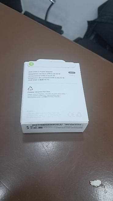 Elektronika: Adapter Apple, 20 Vt, Yeni — 2