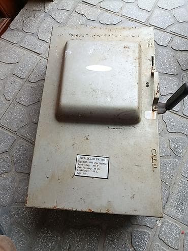 Metalklad açar (Metalclad Switch) – 3 fazalı Texniki məlumat: - Tip