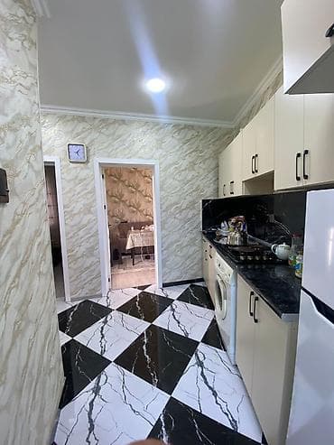 Mənzillər: 3 otaqlı, 70 kv. m — 10