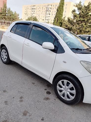 bmw m3 coupe: Toyota Yaris: 1.3 l | Hetçbek — 2