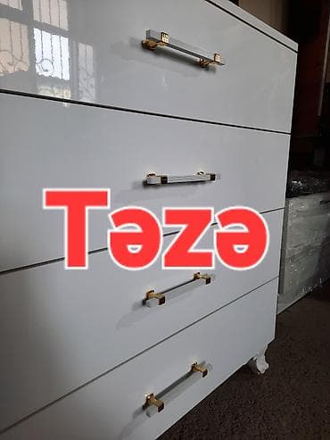 Yeni, Güzgüsüz, Rusiya