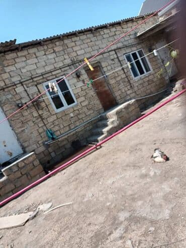 2 otaqlı, 100 kv. m, Orta təmir