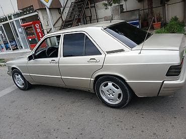 Avtomobil satışı: Mercedes-Benz 190 (W201): 2 l | 1990 il Sedan — 5