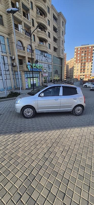 kia rio stopu: Kia Picanto: 1.1 l | 2004 il Hetçbek — 4