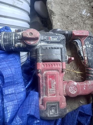 Ağır işlər üçün SDS-plus/perforator tipli elektrikli dəlikdelmə və