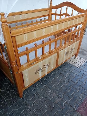 Taxta beşik/uşaq çarpayısı - Material: tam ağac (laklı səth), isti lalafo.az -da Taxta beşik/uşaq çarpayısı - Material: tam ağac (laklı səth), isti
