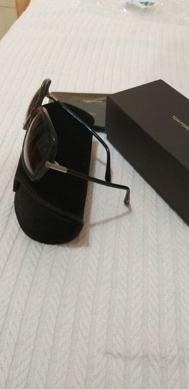 optik nisangah satilir: Tom Ford eynek — 15