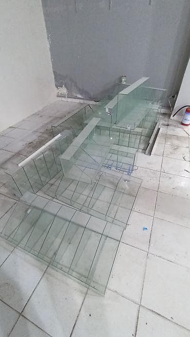 стеклянная мебель на заказ: Şüşə vitrİN bölmələri və rəflər dəsti 13 ədəd - Material: şəffaf bərk — 1