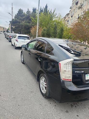 camry arxa stop: Toyota Prius: 1.8 l | 2010 il Hetçbek — 4
