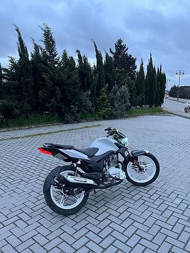 Мотоциклы: Kafe-racer/streedfighter üslubunda modifikasiya olunmuş motosiklet — 6