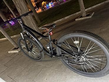 Dağ/şəhər tipli velosiped - Rəng: qara - Alüminium konstruksiyalı — 5