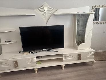 ucuz mebeler: 💫Tv stend təcili satılır.Qiymət 45 manat.Yaxşı vəziyyətdədir.Ünvan — 1