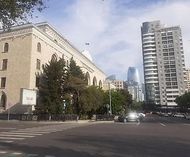 ecemı kıraye evler: 28 May metrosuna 3 dəgigəlik yoldur .Səməd Vurğun bağın yaninda 5 — 3