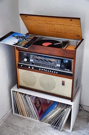 gitara jolana tornado: Sifarişlə Riqonda 102 patefonu yığılır. İdeal vəziyyətdə Rigonda 102 — 3