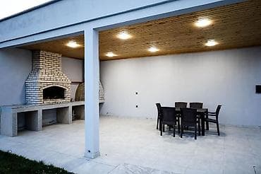 qax hovuzlu ev: 250 kv. m, 3 otaqlı, Hovuzlu, Qaz, Su, Telefon — 5