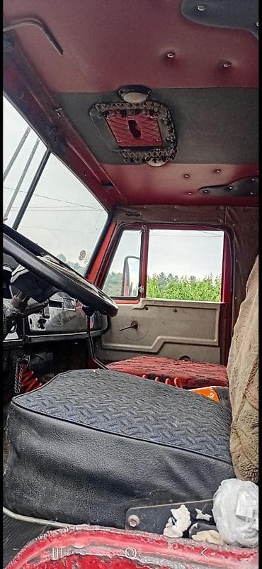nəqliyat: KAMAZ 3 oxlu qoşqulu özboşaldan yük maşını

mal heyvanlada barter var — 5
