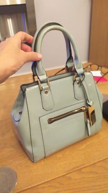 səyahət çantası: Next — 1