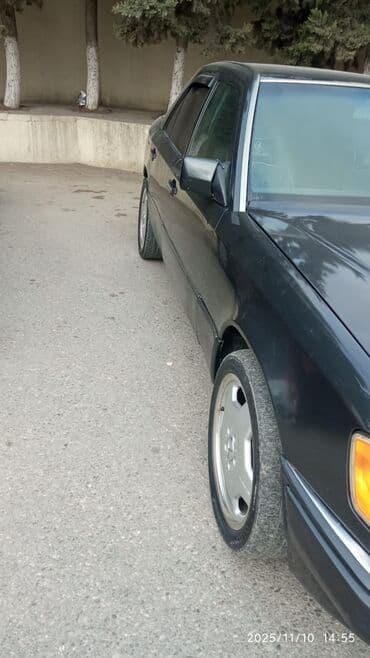 barter avto: Mercedes-Benz E 220: 2.2 l | 1995 il — 1