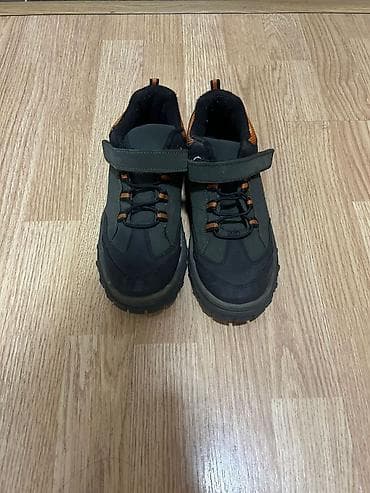 Oqlan ušaqı űçűn ayaqqabılar – 32,33,35 ŏlçű - bir ededi 7 azn Yaşıl — 2