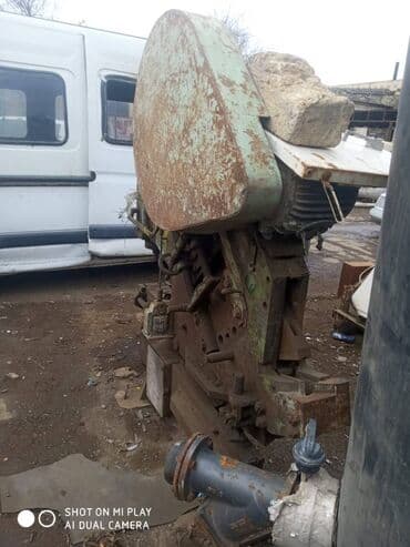 qaycilar: Universal qayçı.Armatur,Uqolnik,balbanka kəsən və ştamp vuran — 4