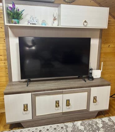 notebook altlığı: Düz TV altlığı, Polkalı — 1