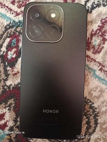 paltaryuyan satilir: Honor X6c, rəng - Qara — 2