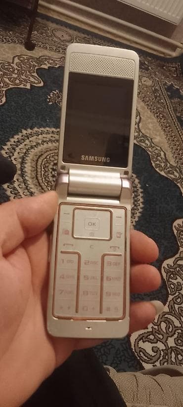 samsung retro: Samsung rəng - Bənövşəyi, Düyməli — 4