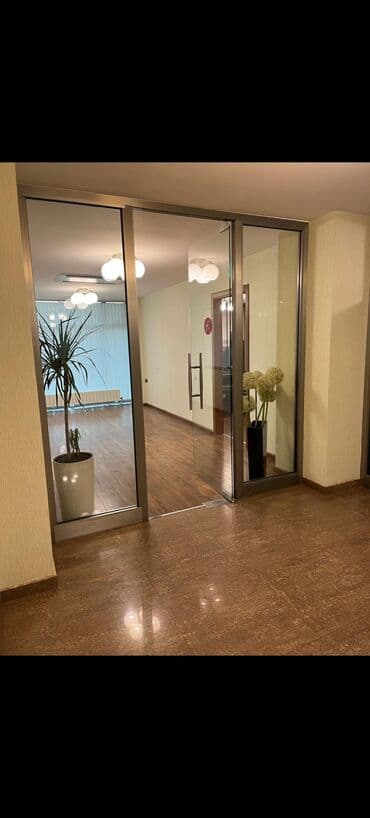 Qarajlar: Ofis sahəsi – şüşə arakəsməli, geniş vestibül və iş otaqları - İşə — 3