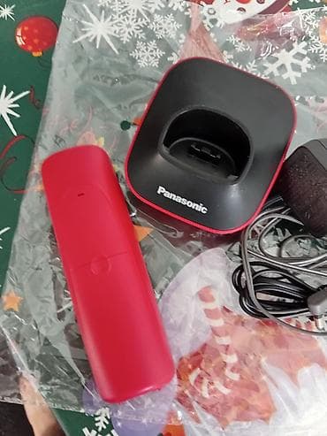 Panasonic simsiz ev telefonu + baza stansiyası - Rəng: qara ön panel — 4