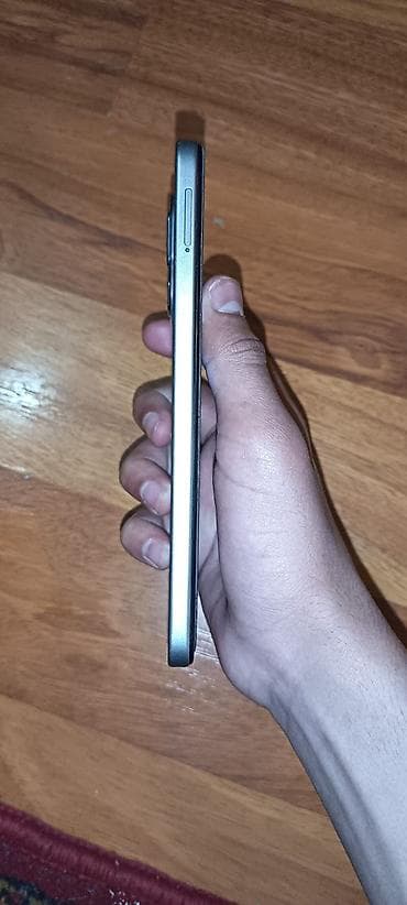 lv kabrolar: Infinix 256 ГБ, цвет - Серебристый, Face ID — 4