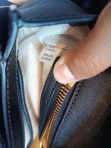 tory bruc: Tory Burch çiyin çantası.Yaxşı veziyyetde Tory Burch firma çanta. - — 1