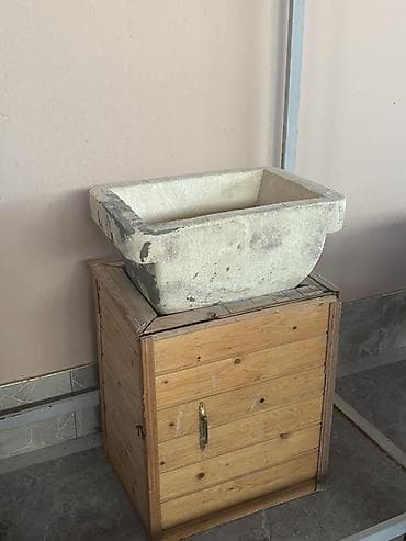 все для дома: Taxta korpuslu, üst hissəsində iri dərin çanağı olan əlüzyuyan — 1