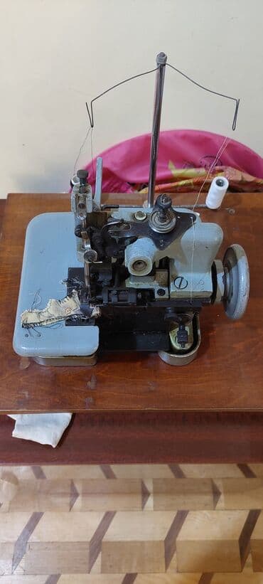 упаковщица в швейный цех бишкек: Overlok maşini.sovet dövründən qalma.işlək vəziyyətdədi.ünvan — 2