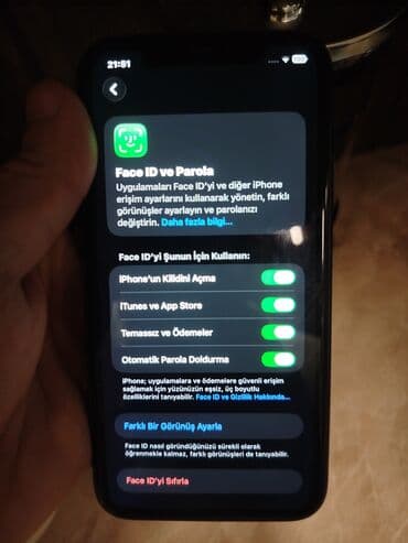 iphone 7 ekran: IPhone 11, Qara, Face ID — 6