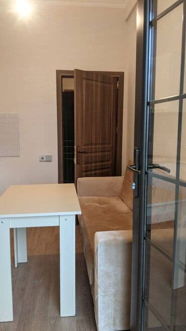 1 комнатная квартира снять: 28 may metrosunun yasil bazarına yaxın 17 mertebeli binanın 6-ci — 2